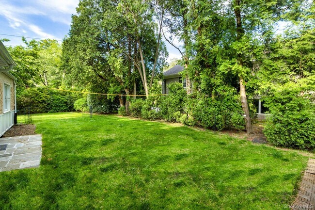 Building Photo - 88 Spier Rd