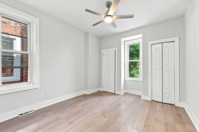 Building Photo - 5515 Catharine St