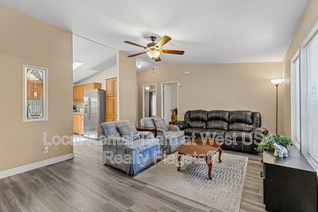 Building Photo - 2225 W Atlantic Ct