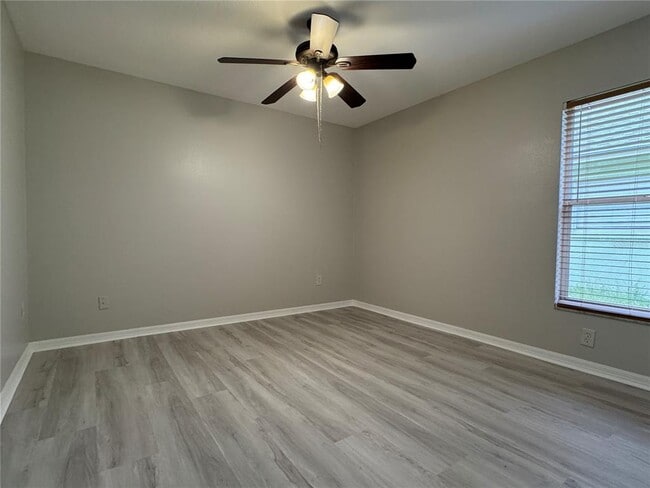 Building Photo - 27618 Sky Lake Cir