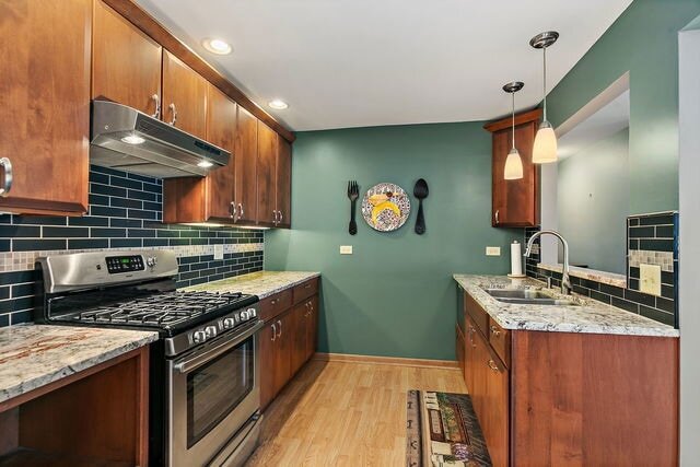 Building Photo - 1871 Fox Run Dr