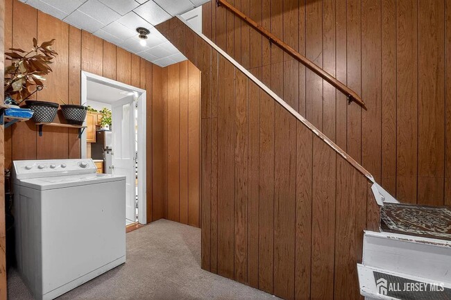 Building Photo - 58 Brotherhood St