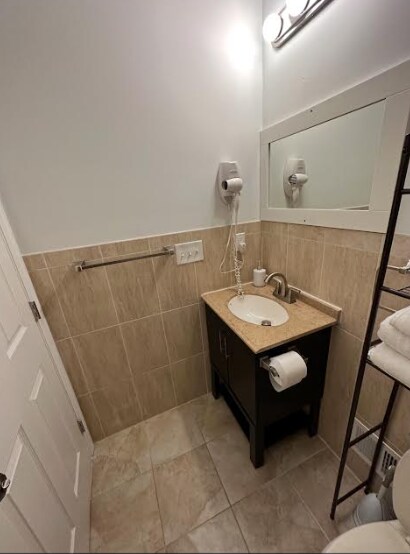 Building Photo - 39 Throop Ave