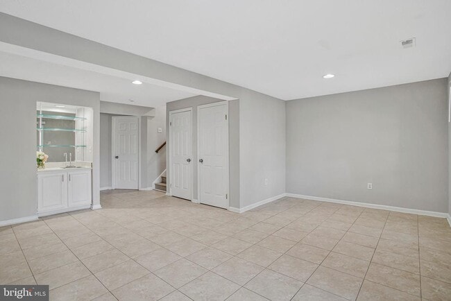 Building Photo - 8263 Berryfield Dr