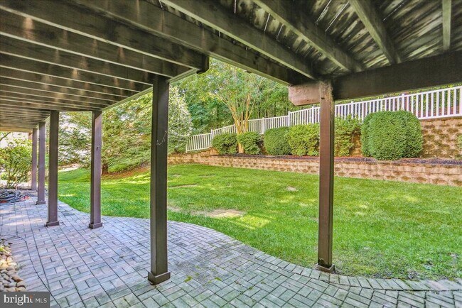 Building Photo - 8931 Falls Farm Dr