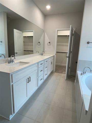 Building Photo - 301 Tartane Dr