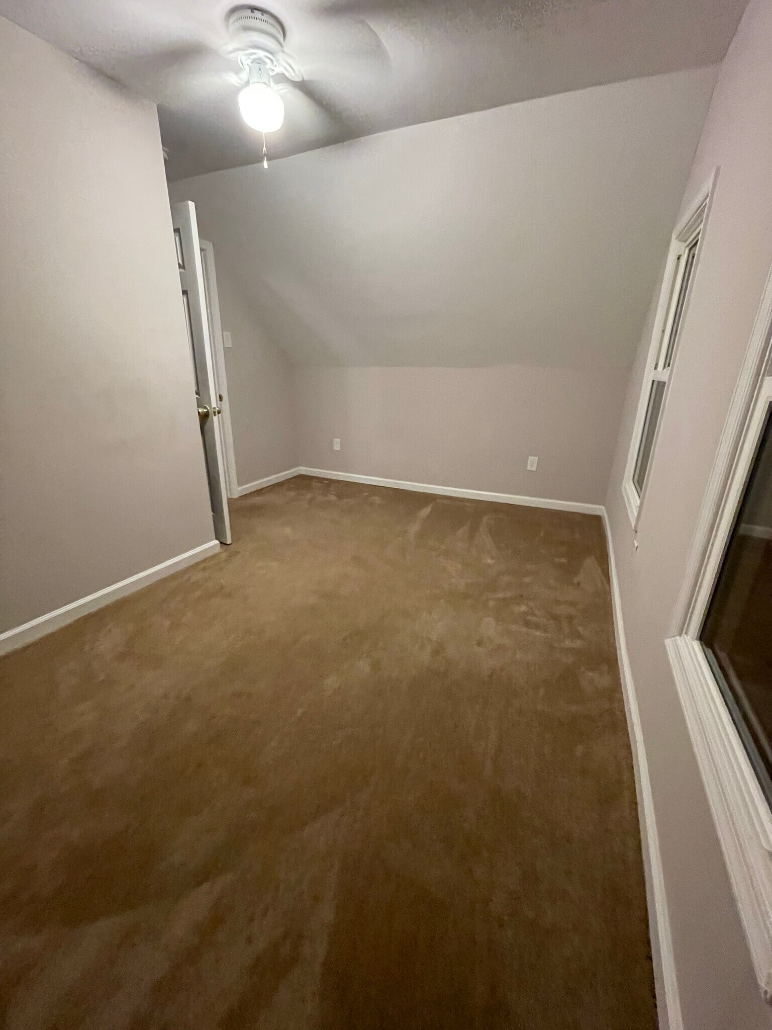 2nd bedroom (upstairs ) - 9224 Robin Rd