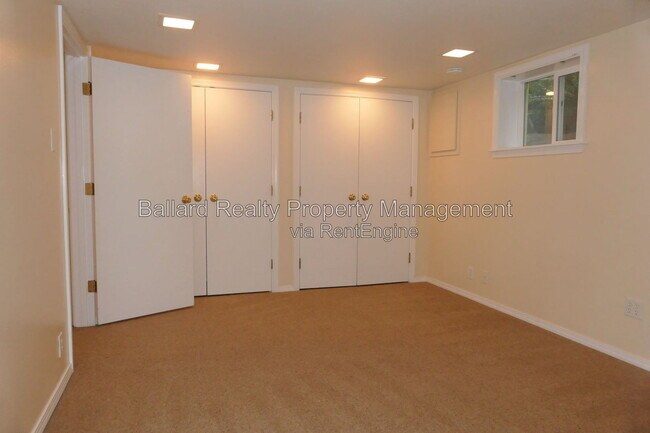 Building Photo - 509 N 70th St