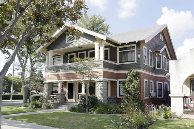 Primary Photo - 201 N Helena St