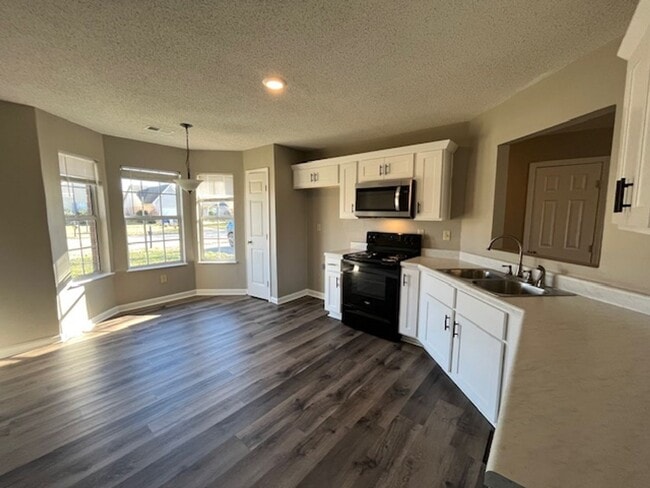 Building Photo - Completely Renovated 3 Bedroom 2 Bath Home for Rent!!