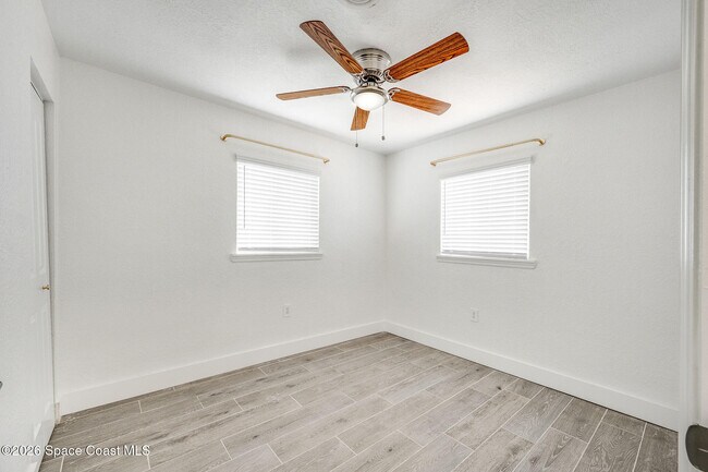 Building Photo - 1185 King St