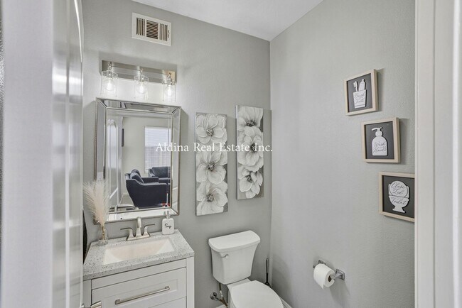 Building Photo - Monte Bella Community