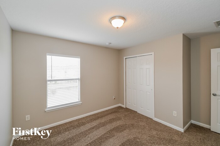 Building Photo - 8327 Highgate Dr