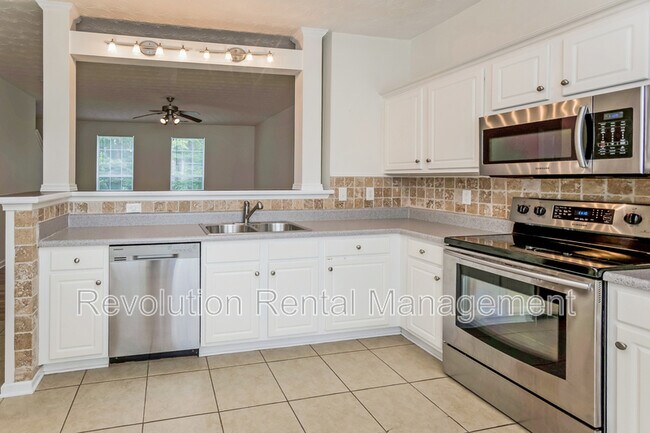 Building Photo - 107 Timber Ridge Dr