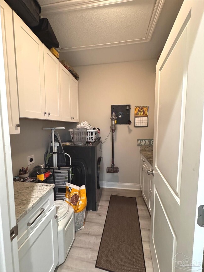 Building Photo - 5596 Kailey Rd