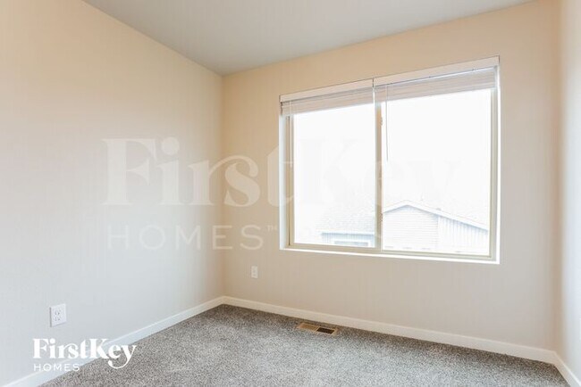 Building Photo - 6602 Shadow Star Dr