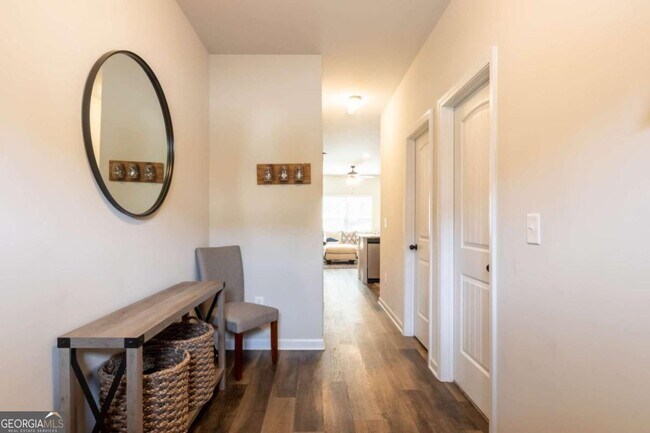 Building Photo - 3006 Bayrose Cir