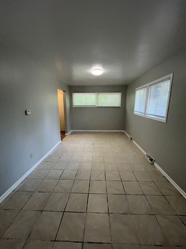 Building Photo - WOW! This is a Home! 3-bedroom, 1-bath hom...