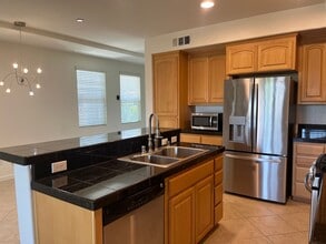 Building Photo - Bright Corner 3BD/3BA Townhome Near BART & Great Mall!