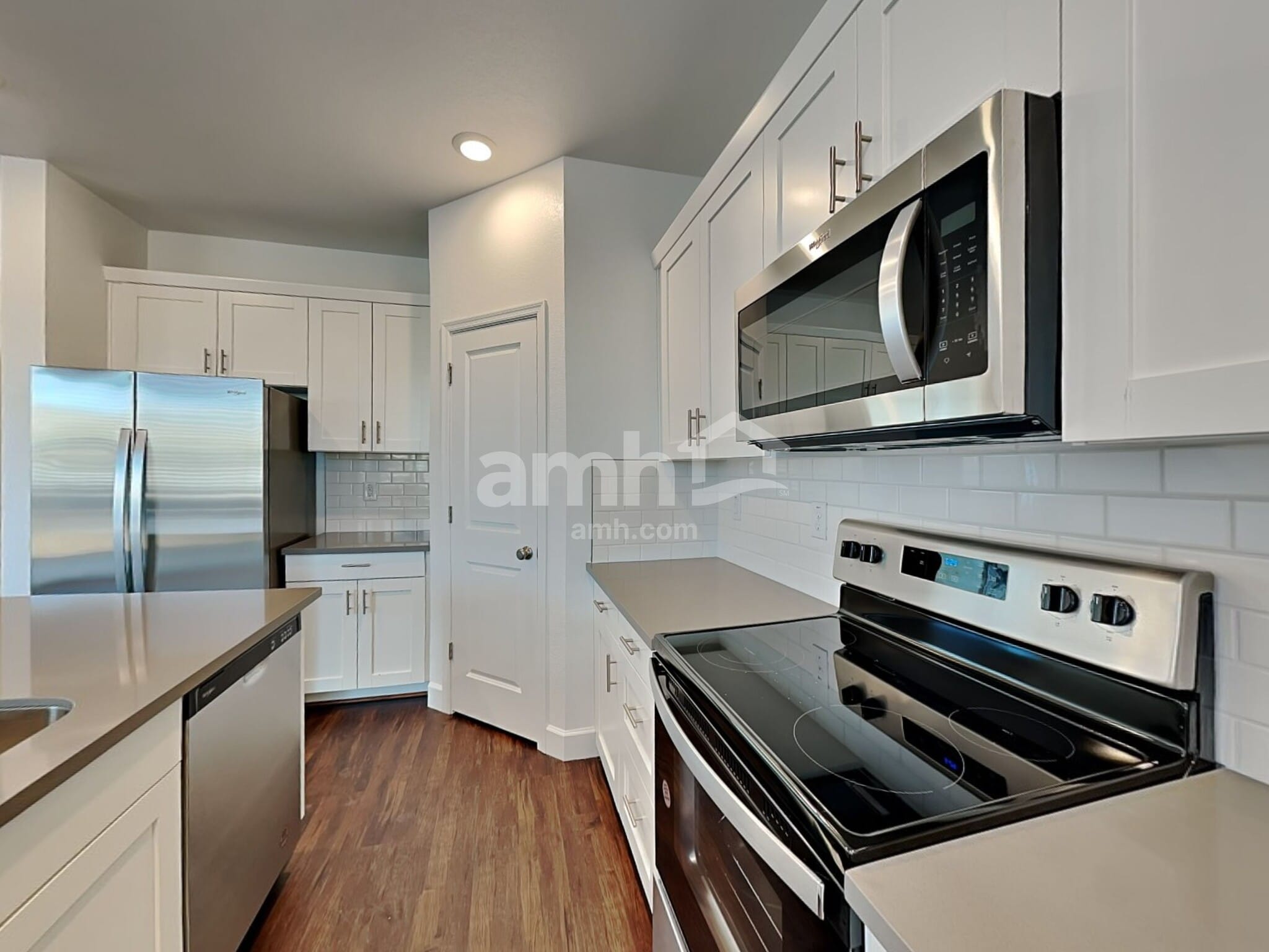 Building Photo - 6621 S 42nd Ln