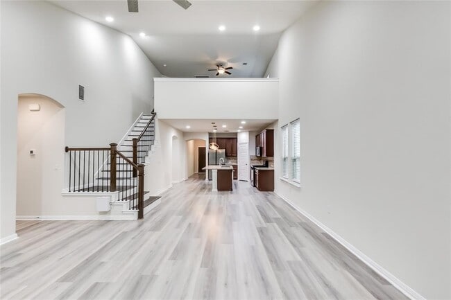 Building Photo - 14202 Alloro Dr