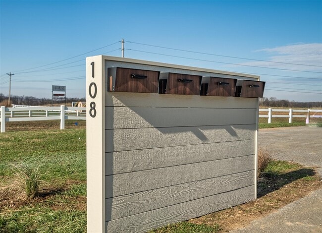 Building Photo - 108 Quarry Rd