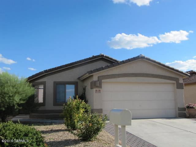 Primary Photo - 12822 E Red Iron Trail