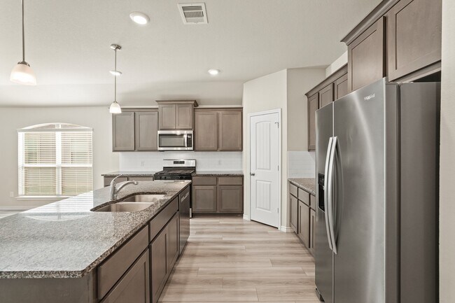 Building Photo - 1164 Kennesaw Dr