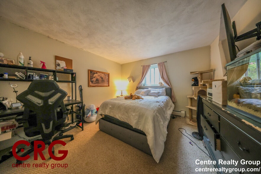 Building Photo - 66 Bryon Rd