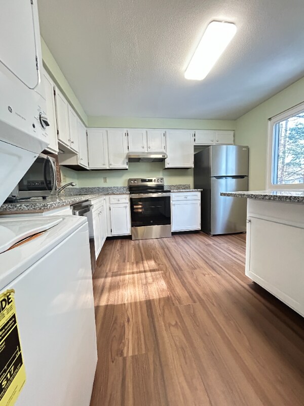 Building Photo - 24 Camp St