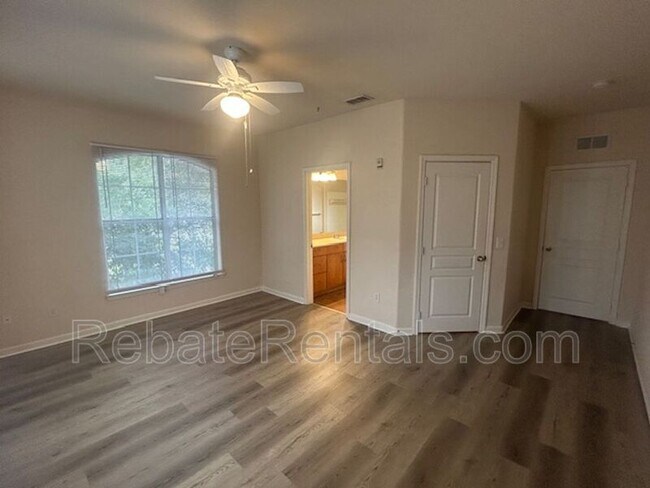 Building Photo - 8290 Gate Pkwy W