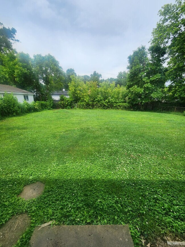 Building Photo - Renovated 3 bedroom 1.5 bath home in Valle...