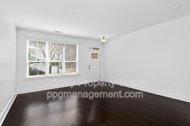 Building Photo - 1614 Pat Garrett St