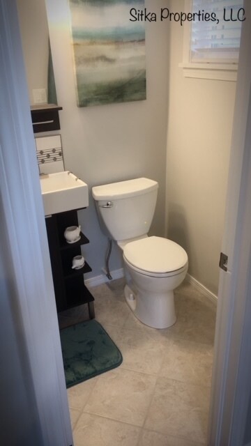 Building Photo - 7542 E 28th St