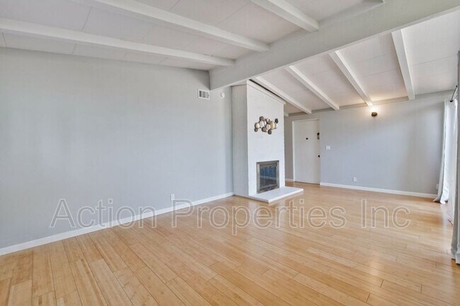 Building Photo - 18850 Newsom Ave