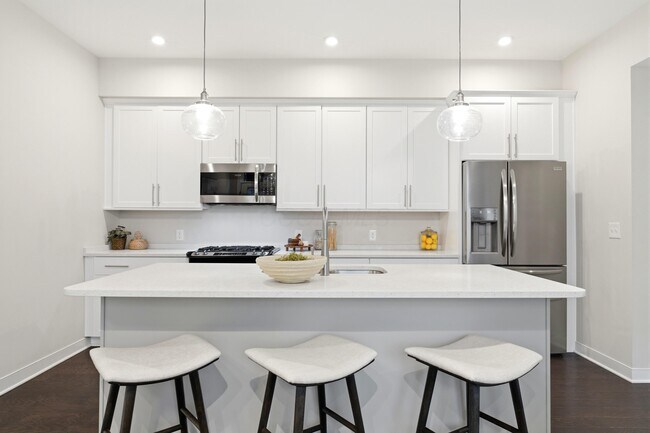 Building Photo - 84 Normandy Ave