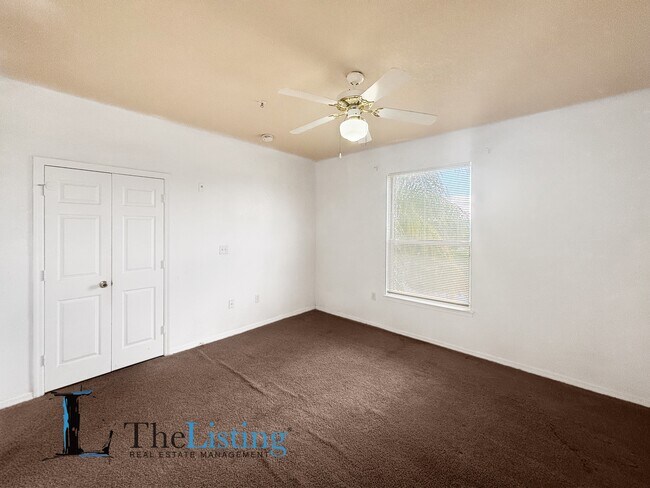 Building Photo - 3714 Palm Desert Ln