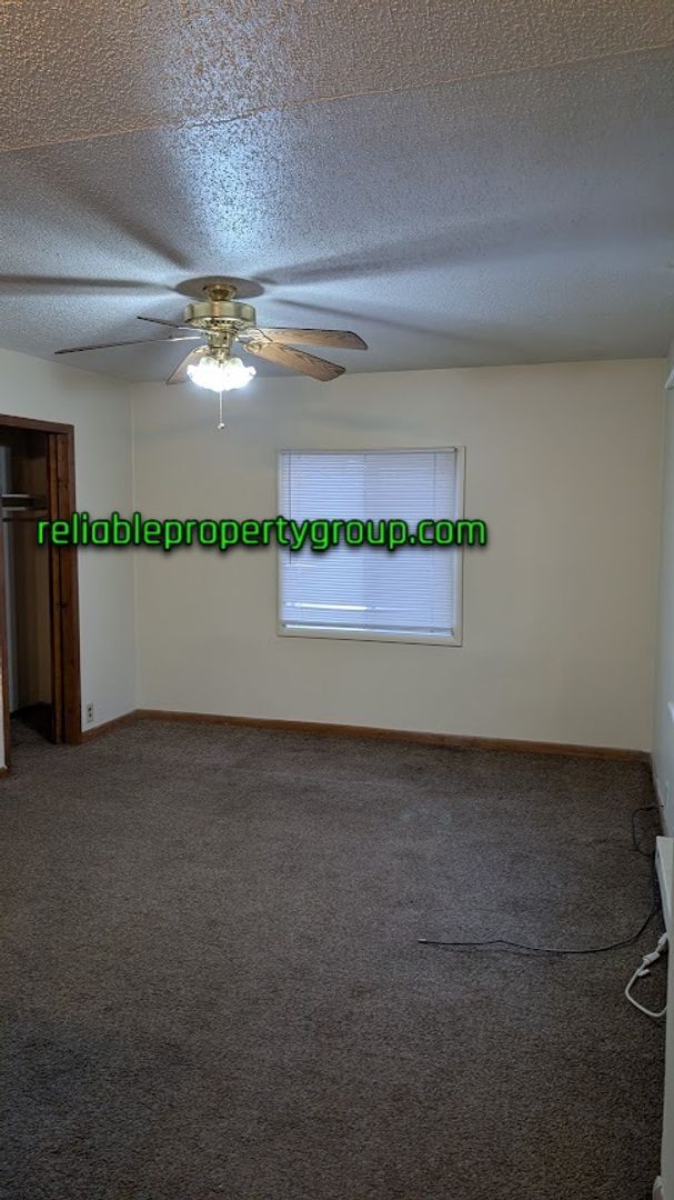 Building Photo - 534 E Bradford St