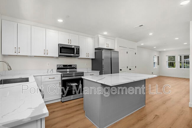 Building Photo - 118 Winters Ln