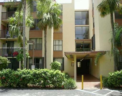 Building Photo - 14415 N Kendall Dr