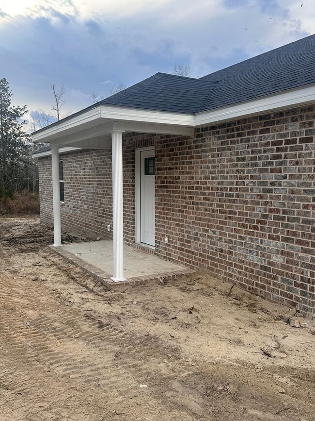 Building Photo - 3 Bed 2 Bath New Construction Brick Home