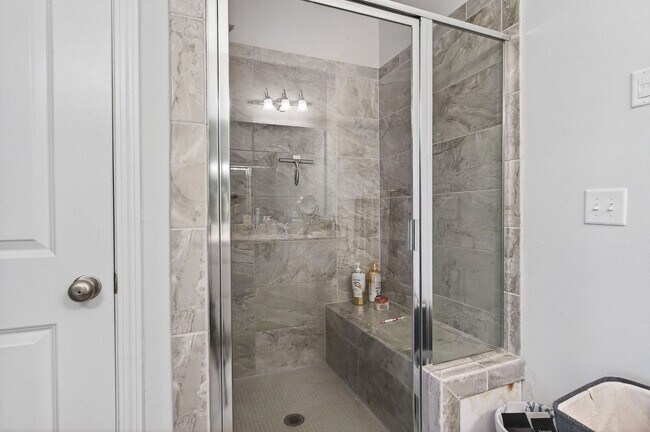 Building Photo - Stunning & Spacious Downtown Kennesaw Townhome 3 Bed 3.5 Bath w/2 Car Garage!