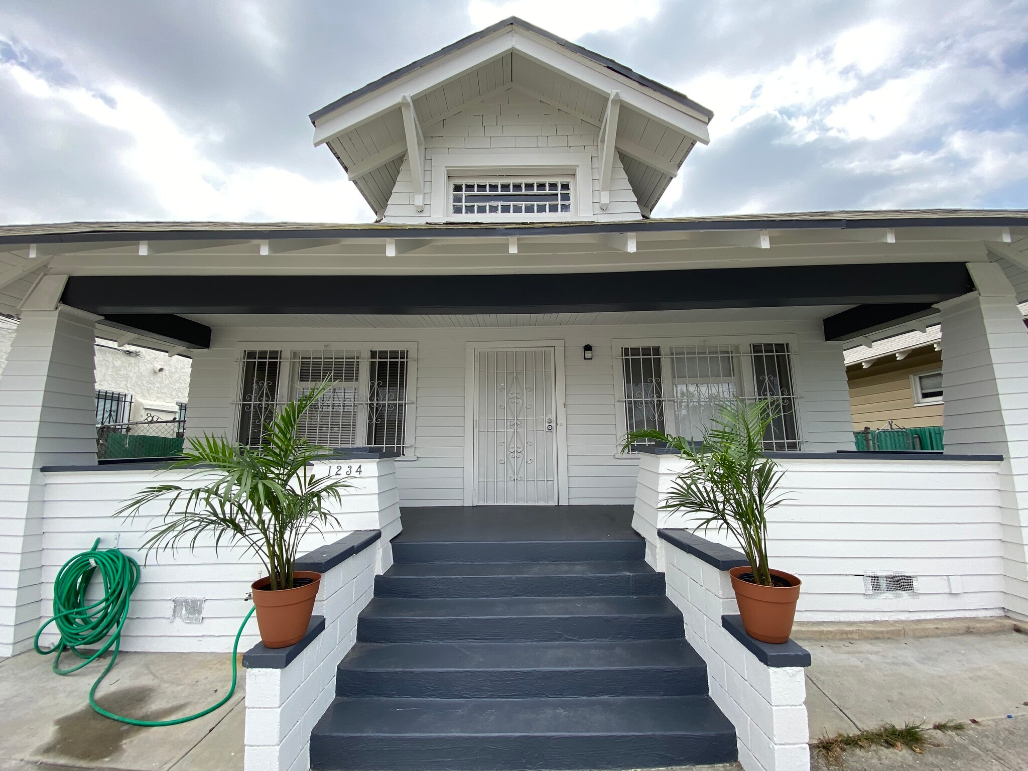 Building Photo - 1234 W 37th Dr