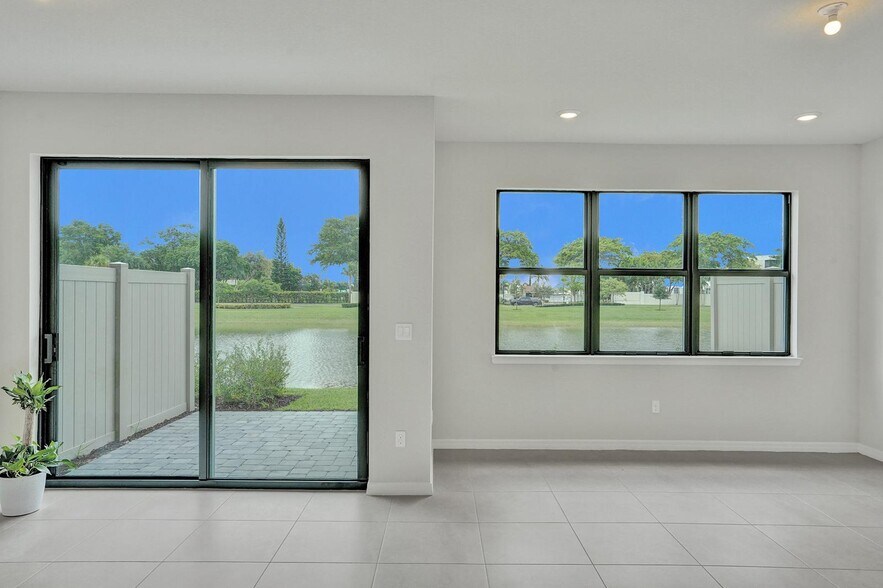 Building Photo - 2202 Appleton Cir S