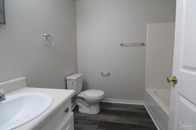 Building Photo - 2517 N 7th Ave