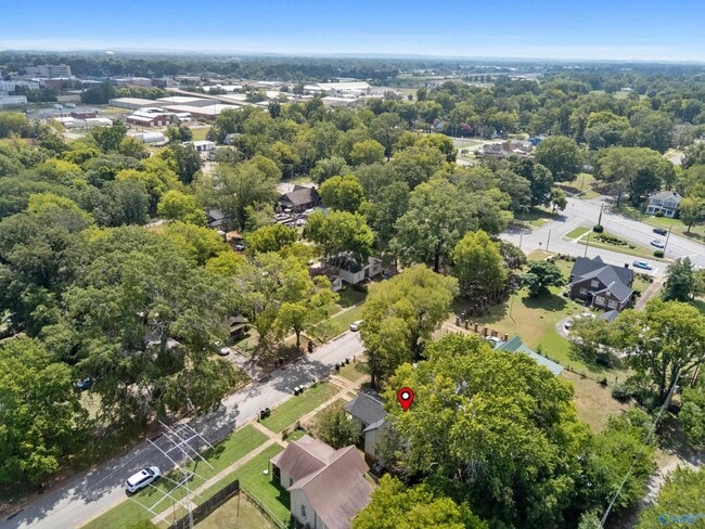 Building Photo - 109 5th Ave NW