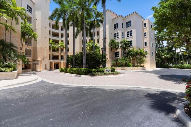 Building Photo - 703 Crandon Blvd