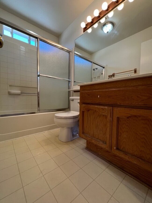 Building Photo - 4200 Buckskin Dr
