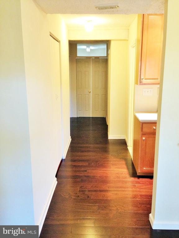 Building Photo - 4614 Charlton Ct