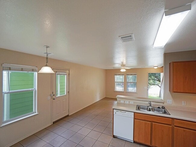 Building Photo - 11404 Briarcreek Loop